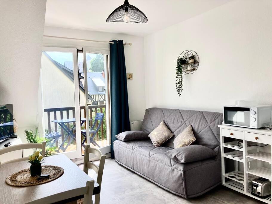 Cabourg, Appartement T2 Acces Direct Mer Esterno foto