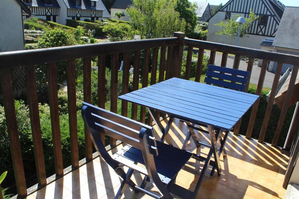 Cabourg, Appartement T2 Acces Direct Mer Esterno foto