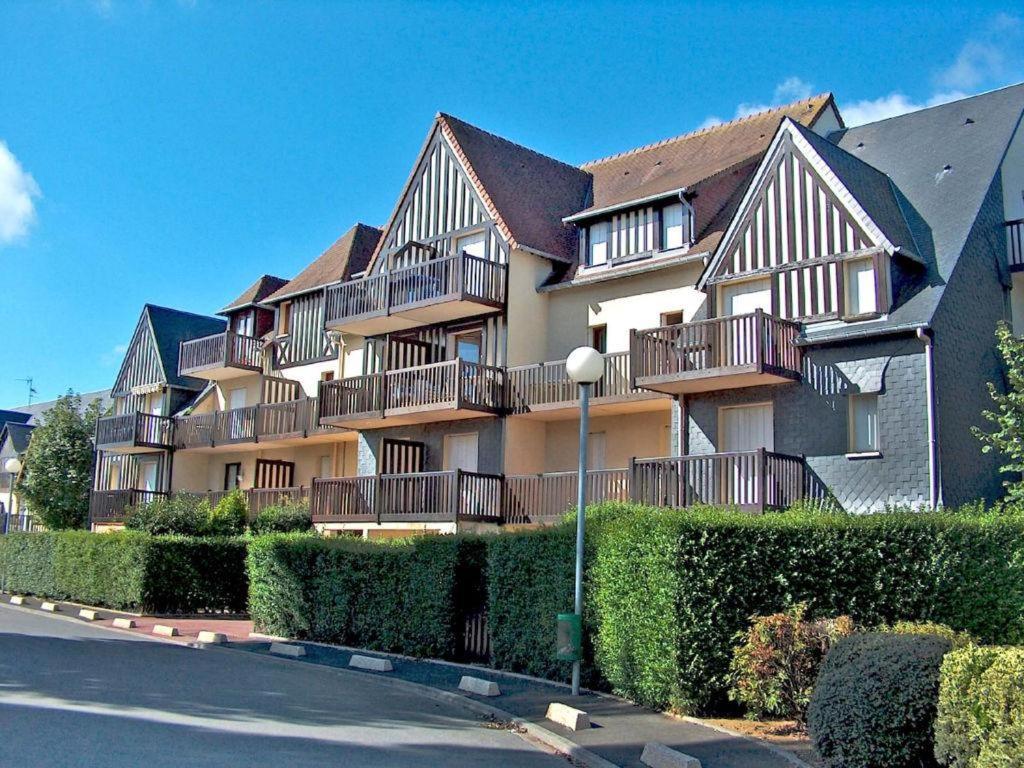 Cabourg, Appartement T2 Acces Direct Mer Esterno foto