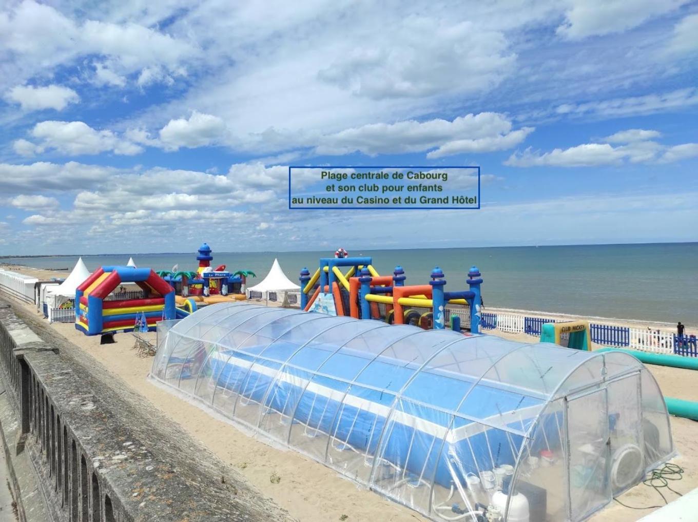 Cabourg, Appartement T2 Acces Direct Mer Esterno foto